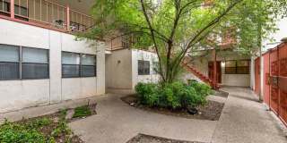 2/2 WALK TO UT! Gallery 1