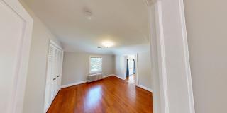 Cool Updated Historic 4/3.5 Farmhouse in Bethesda on Private, 1.5 Acre Lot Gallery 21