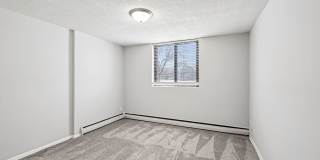 Como Court Gallery 23