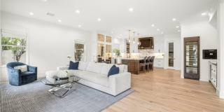 304 N Royal Ascot Drive Gallery 28