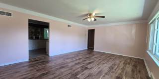 Spacious 4 Bedroom Home with Solar Panels, Fully Fenced Yard on Rimrock Rd Gallery 8