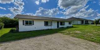 142 Harry Avenue S Gallery 1
