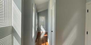 1904 BANK Street Gallery 10