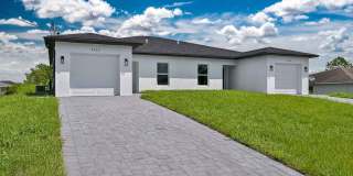 NOW AVAILABLE - NEW CONSTRUCTION Duplex in Lehigh Acres Gallery 1
