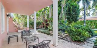 134 Peruvian Avenue Gallery 16