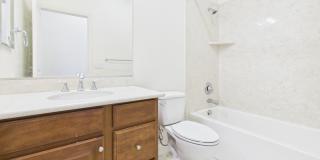 Solar Home Spacious 5-Bedroom in Blackstone with Resort Style Amenities Gallery 29