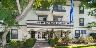 Tarzana Courtyard - Senior Housing Gallery 3