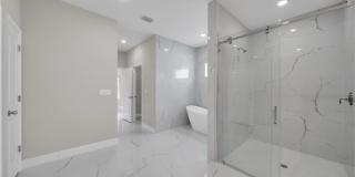 543 McArthur Boulevard Gallery 28