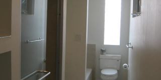 372 Lehigh Avenue Gallery 17