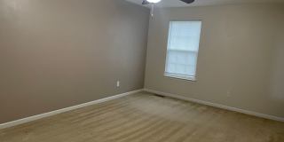 Beautiful, Newer Built Home in Riverside Gallery 10