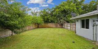 2227 NE 3rd Avenue Gallery 20