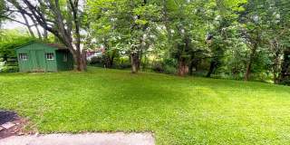 Beautiful 5 bedroom/2.5 bath with large yard Gallery 30