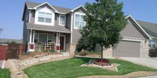 Spacious 5 Bedroom 4 Bathroom House in Centennial Gallery 1