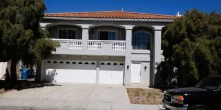 HUGE LOFT + 5 BEDROOMS IN SE HUGE LOFT + 5 BEDROOMS IN SE Gallery 1