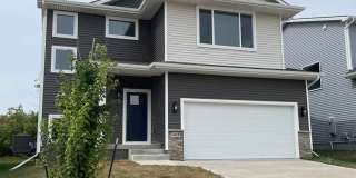 Coming Soon! 3 bedroom 3 bathroom Single-Family Home in Urbandale, IA Gallery 1