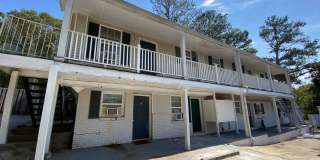 Renovated 2 Bedroom First Floor Apartment- Minutes Away From Downtown Lawrenceville! Gallery 1