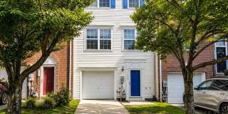 3335 HOLLOW Court Gallery 1