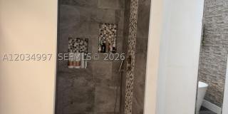 21251 NE 3rd Ct Gallery 9