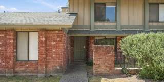 Charming updated townhome Gallery 1