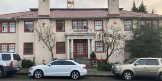 Villa Camini - U-District! Gallery 33