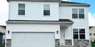 5809 NE Verona Drive, Ankeny, IA – Spacious & Modern Living in Kimberley Crossing Gallery 1