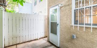 2134 Sears Street Gallery 17