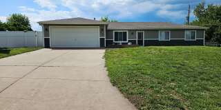 Gorgeous Corner lot Home for Rent! Gallery 1