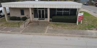 300 N Washington Street Gallery 1