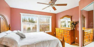 Spacious Amazing 6 bed in Fairwood! Gallery 20