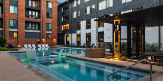 Fivetwo at Highland Gallery 1