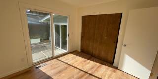 Spacious three bedroom home in desirable Windsor neighborhood! Gallery 30
