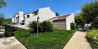 2 Bedroom/2.5 Bathroom Townhouse Fashion Park Villas Across Shops at Santa Anita Gallery 21