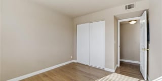 2982 Juniper Hills Boulevard Gallery 21