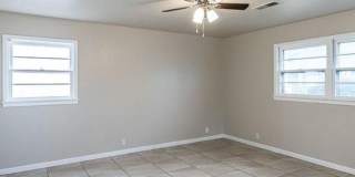 Room to Grow! Spacious, Remodeled 3/2/2 in Great Location! Gallery 40