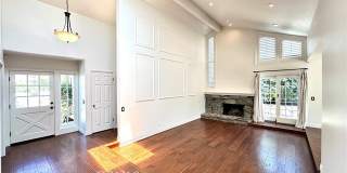 5514 East Crater Lake Avenue Gallery 1