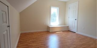 38 Bull Avenue Gallery 10