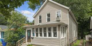 Large 5 Bedroom 2 Bathroom Home in Saint Paul!! Gallery 1