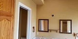 Beautiful 3/2 in Oak Knolls Gallery 31