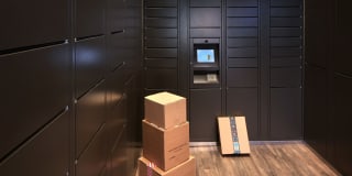 Carriage Place Gallery 18