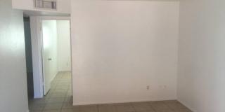 1233 E HENRY Street Gallery 4