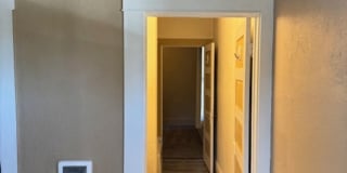 1114 W 8TH A&amp;B Gallery 8