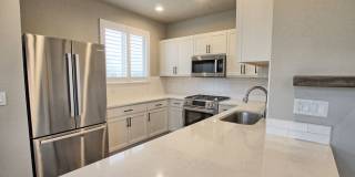 Newer 2 bed 2.5 bath Castle Rock townhome. Gallery 12