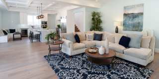 Newer Construction in Manhattan Beach Hill Section Gallery 12