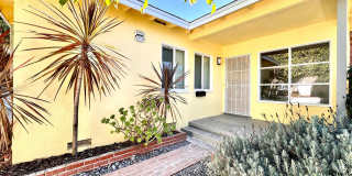Charming Manhattan Beach Home with Spacious Yard – Prime Location! Gallery 1