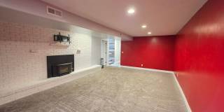 7 Bedroom Home in Bloomington Gallery 36