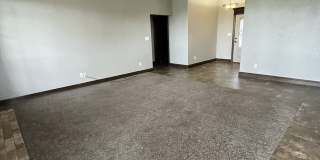 48 NE Creekside Dr Gallery 3