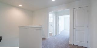 Private 4 Bedroom Corner Unit Gallery 53