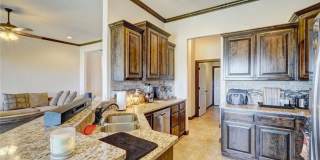 $500 Off First Month's Rent!!! St James Park Home in Norman - Community Pool!  Available in Now! Gallery 15
