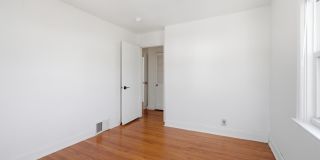 1108 COBBS Street Gallery 16