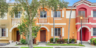 8915 Southwest 18th Street Gallery 1